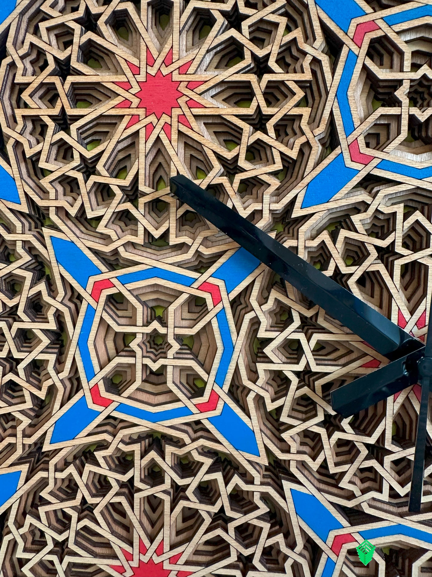 Islamic Geometric Clock: Pattern 43